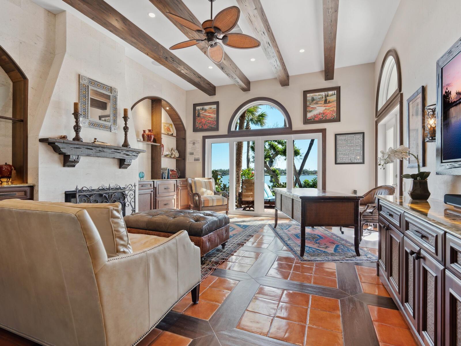 CASEY KEY - Residential