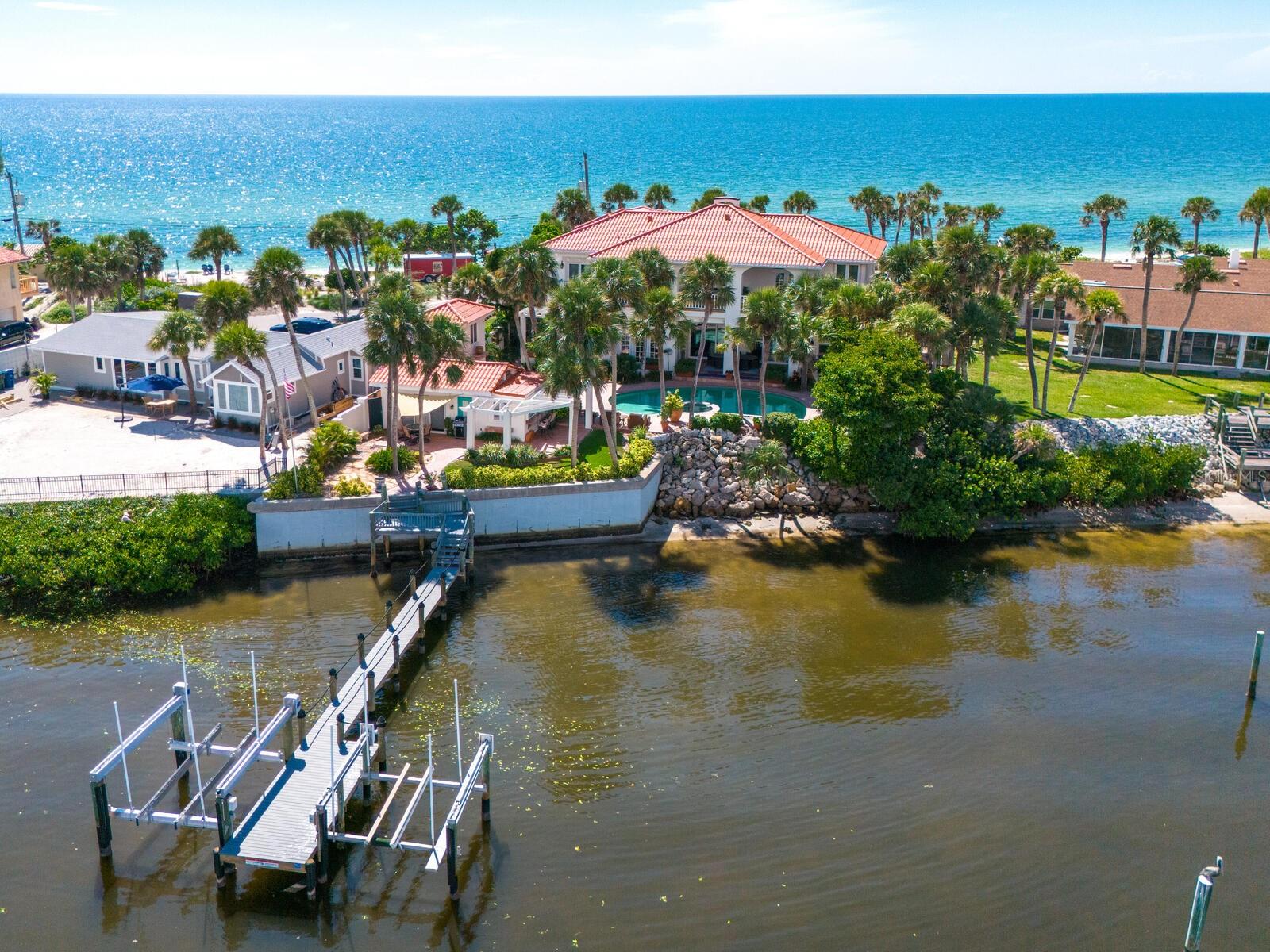 CASEY KEY - Residential
