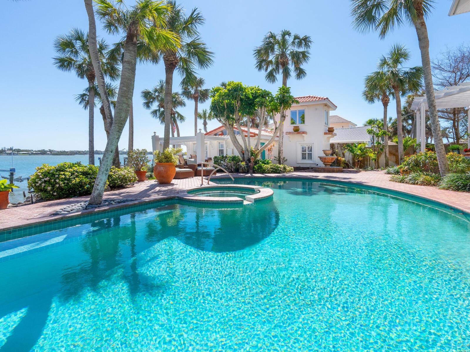 CASEY KEY - Residential