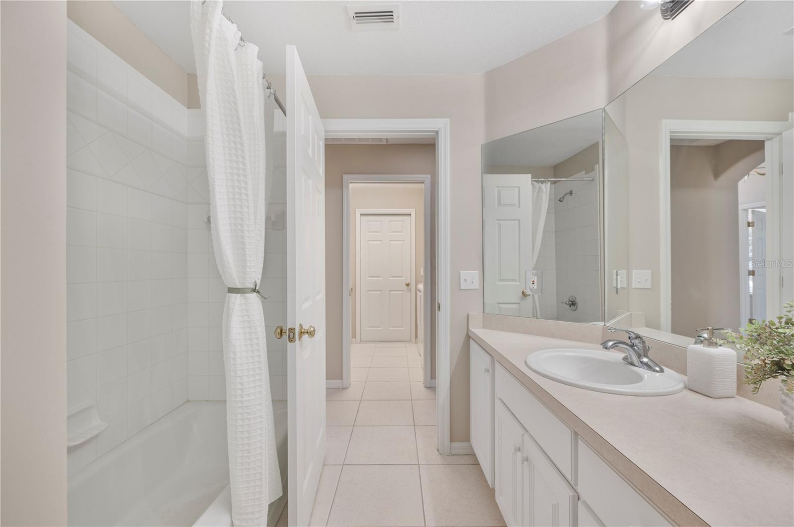 TURNBERRY - Residential