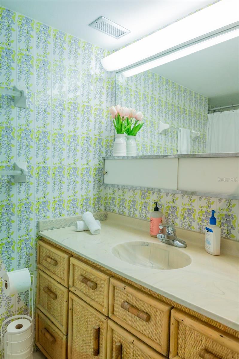 COND. ESJ TOWER - Residential