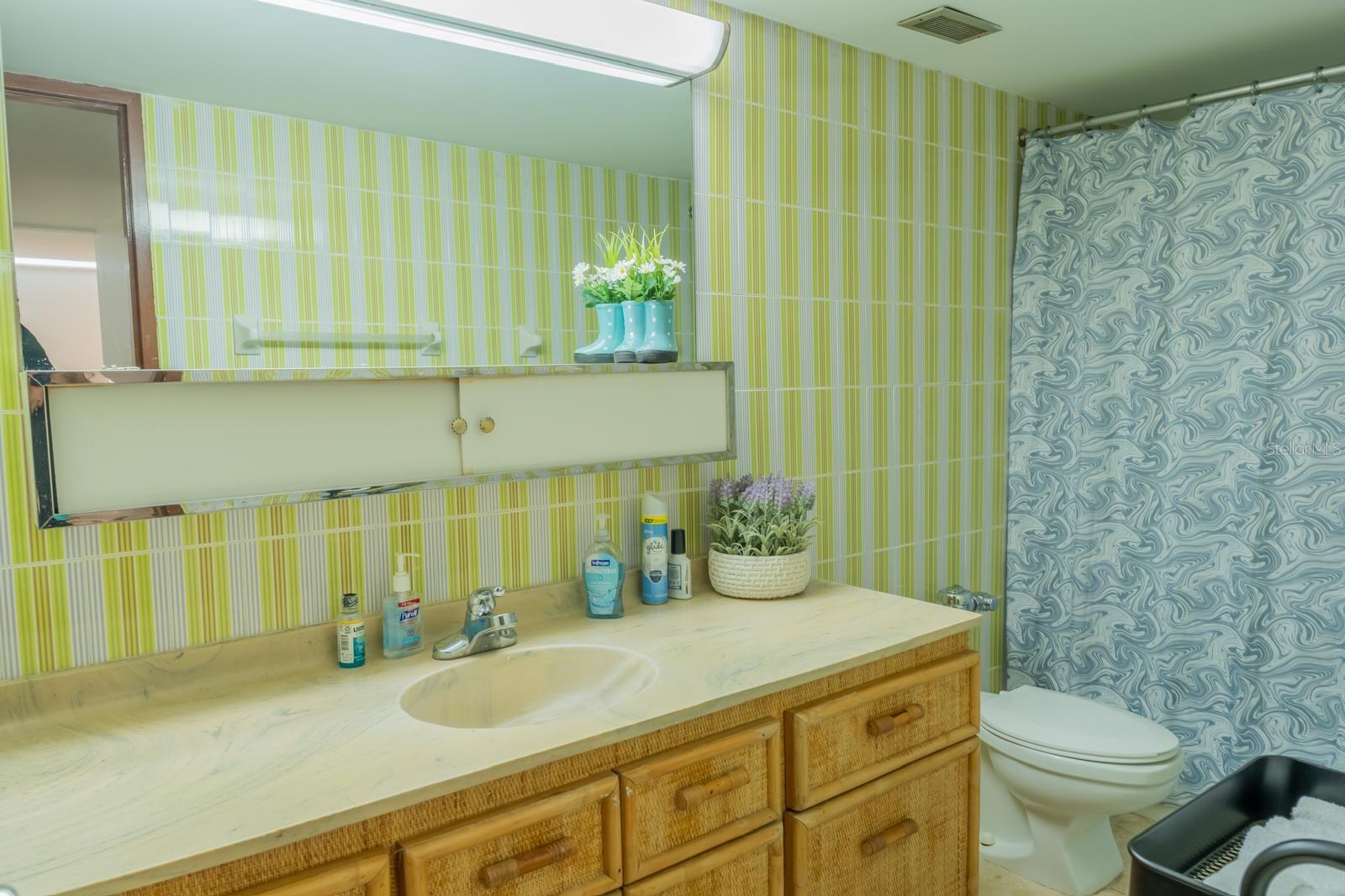 COND. ESJ TOWER - Residential