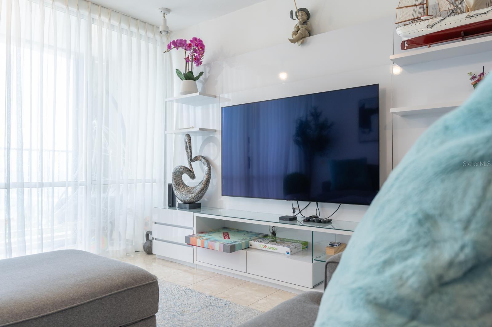 COND. ESJ TOWER - Residential