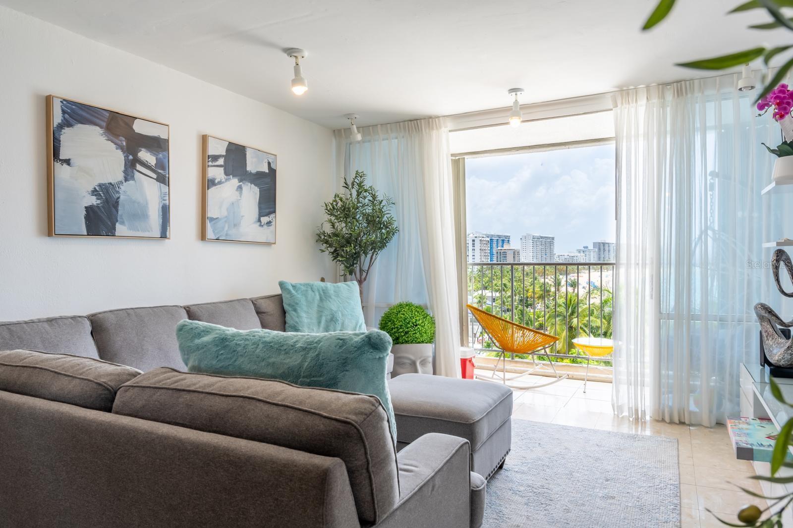 COND. ESJ TOWER - Residential