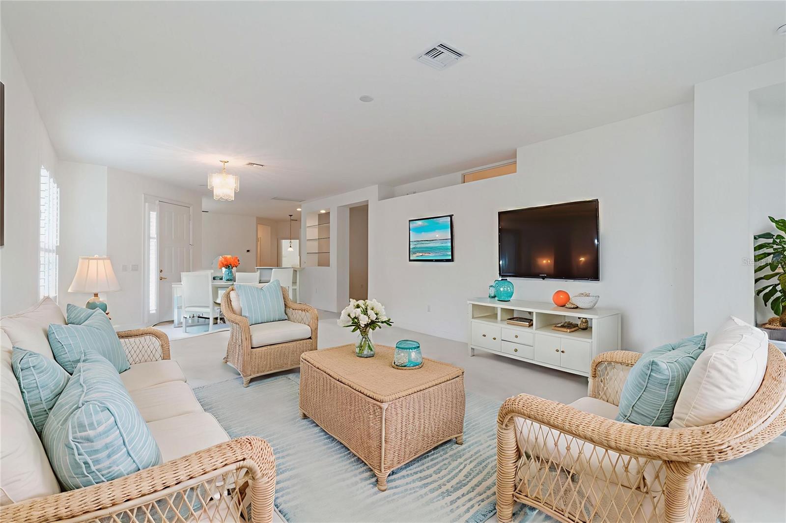 AVALON AT THE VILLAGES OF PALM-AIRE 2 - Residential