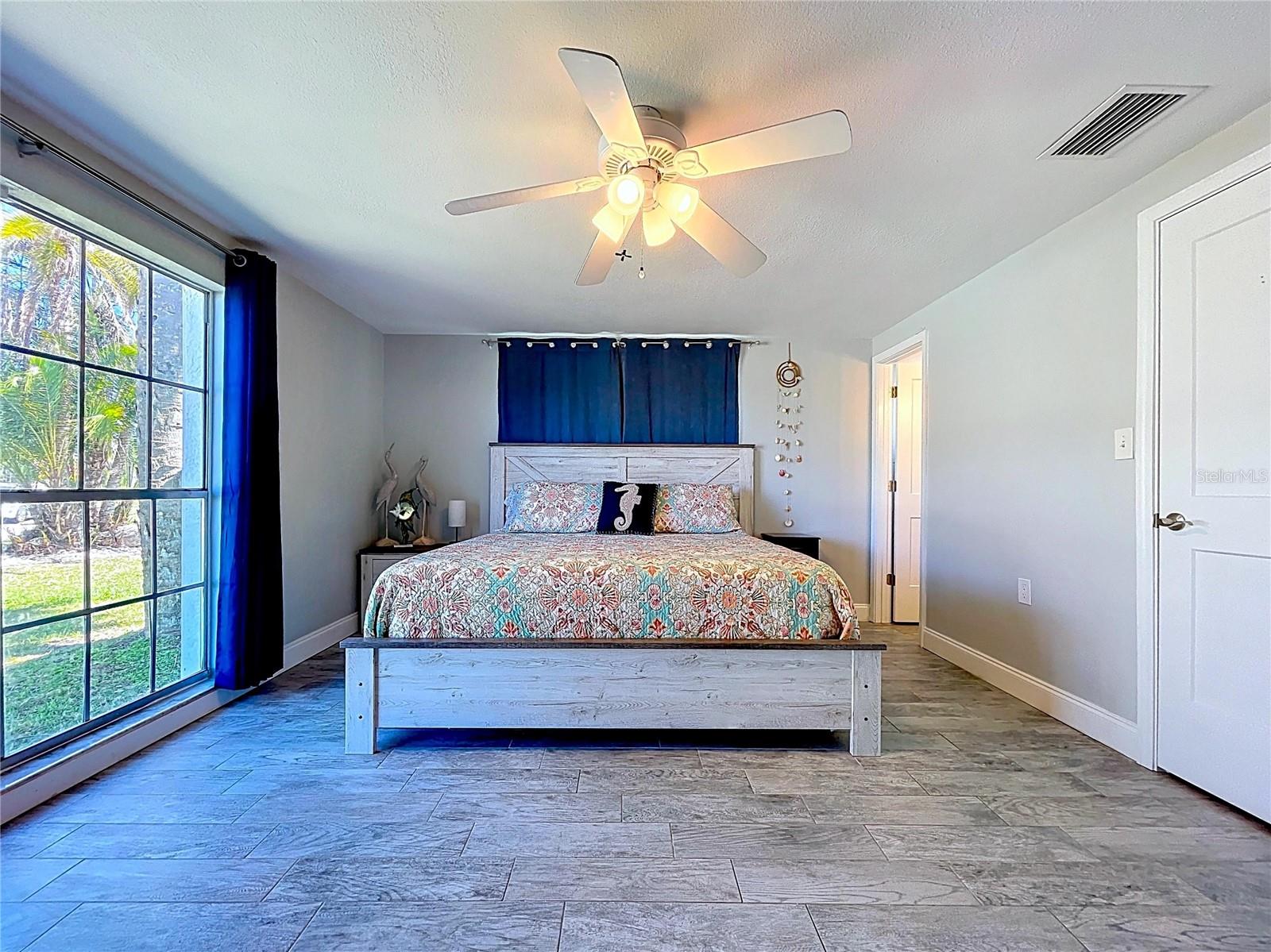 HARBOR ISLES - Residential