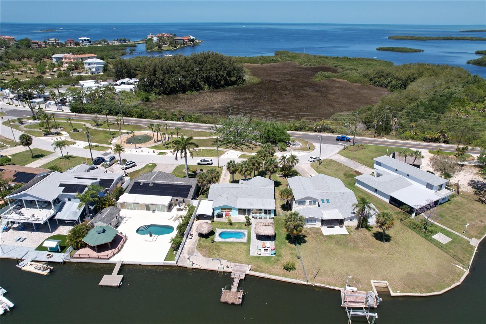 HARBOR ISLES - Residential