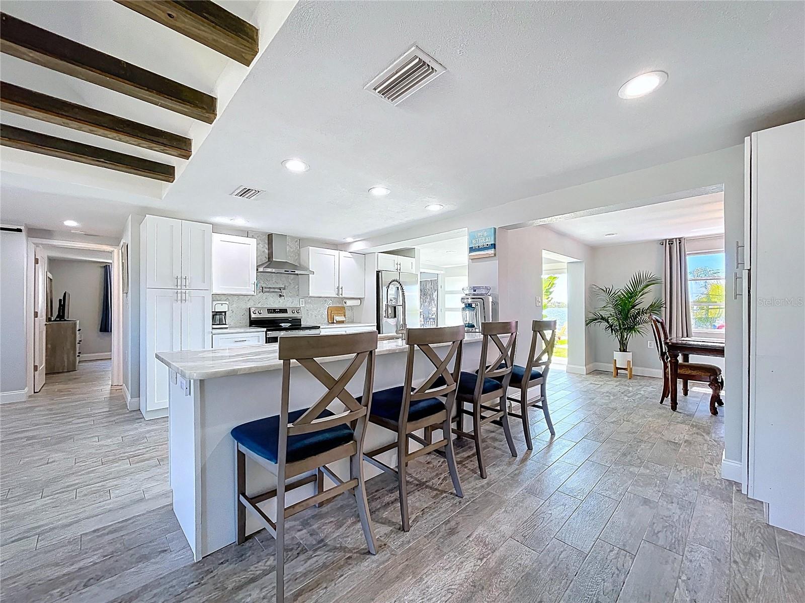 HARBOR ISLES - Residential