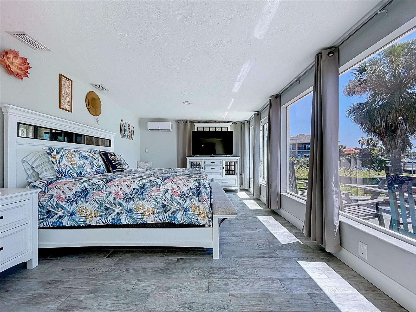 HARBOR ISLES - Residential