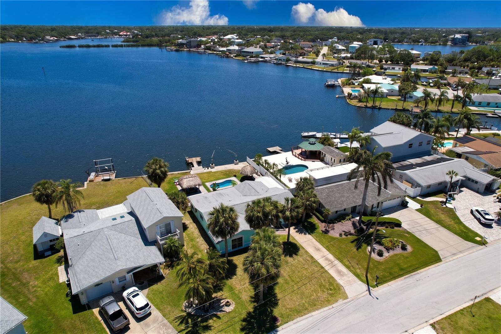 HARBOR ISLES - Residential