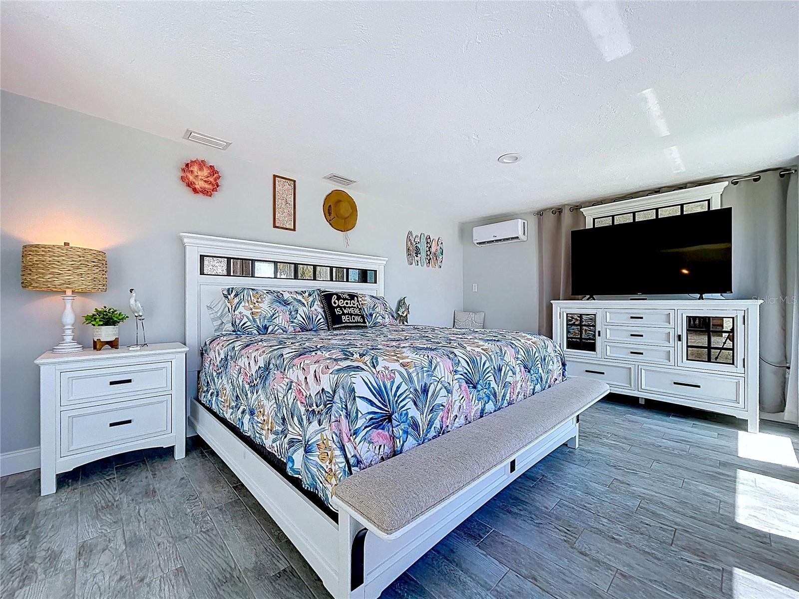 HARBOR ISLES - Residential