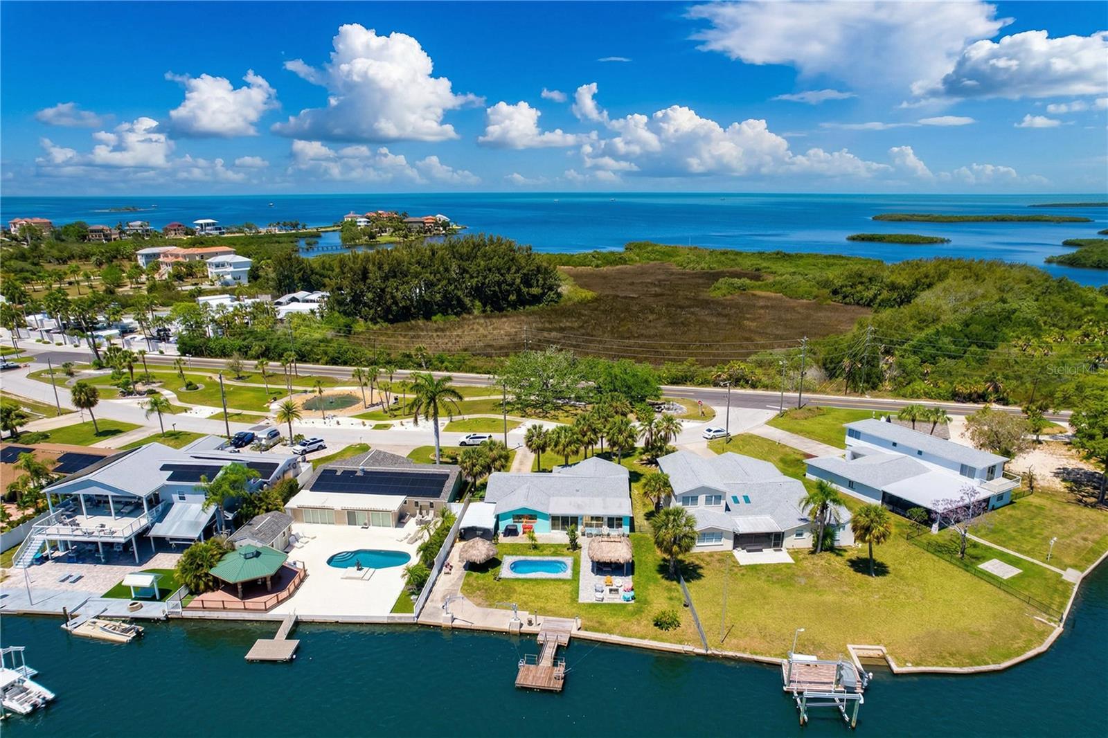 HARBOR ISLES - Residential