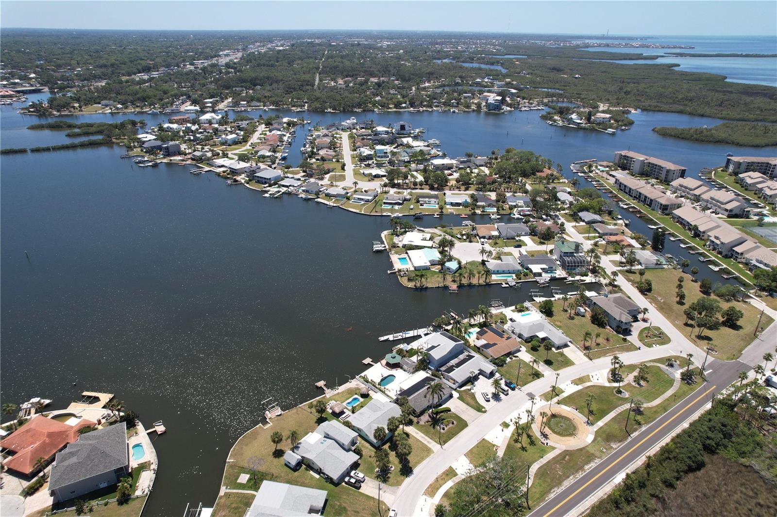 HARBOR ISLES - Residential