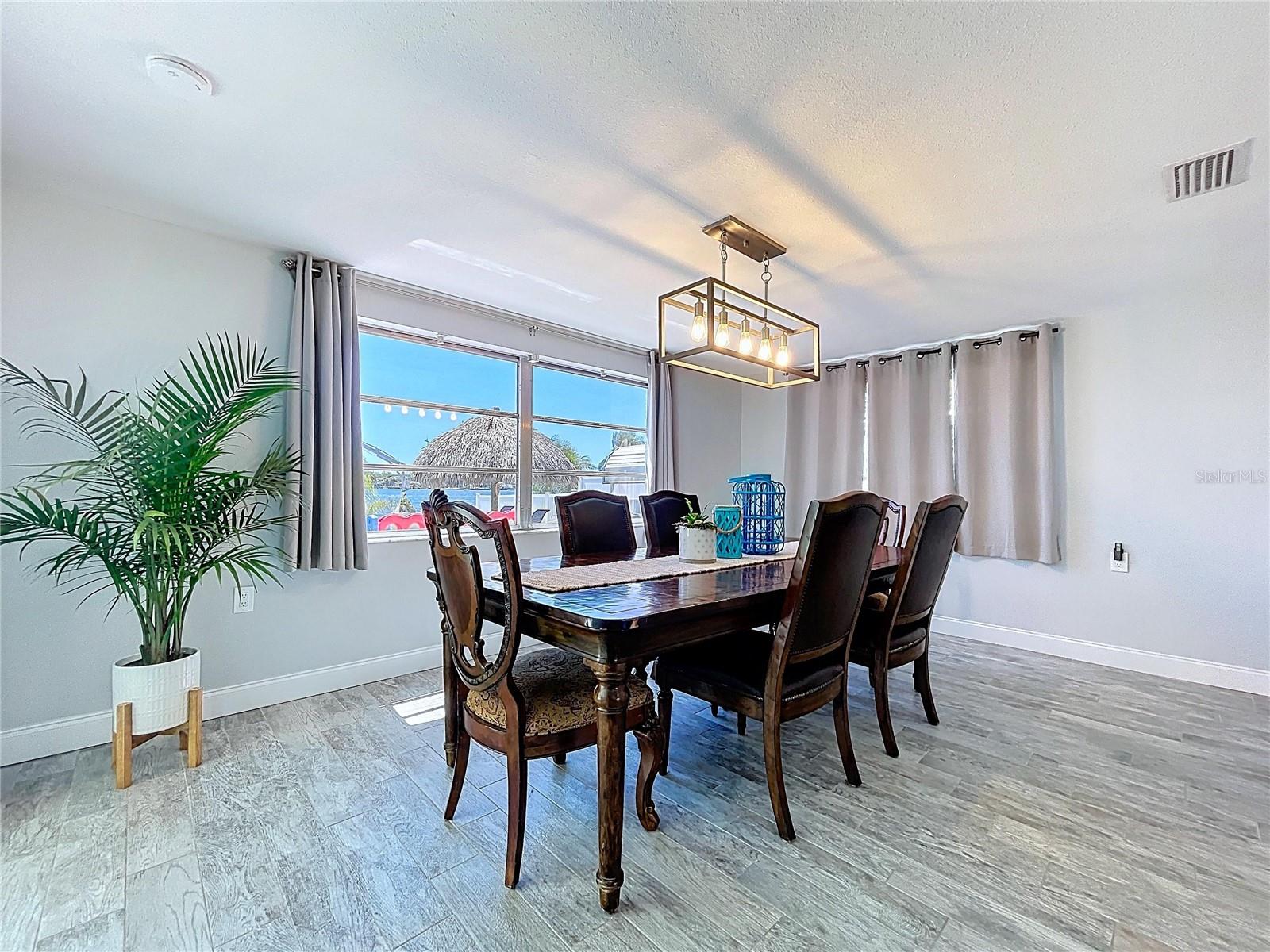 HARBOR ISLES - Residential