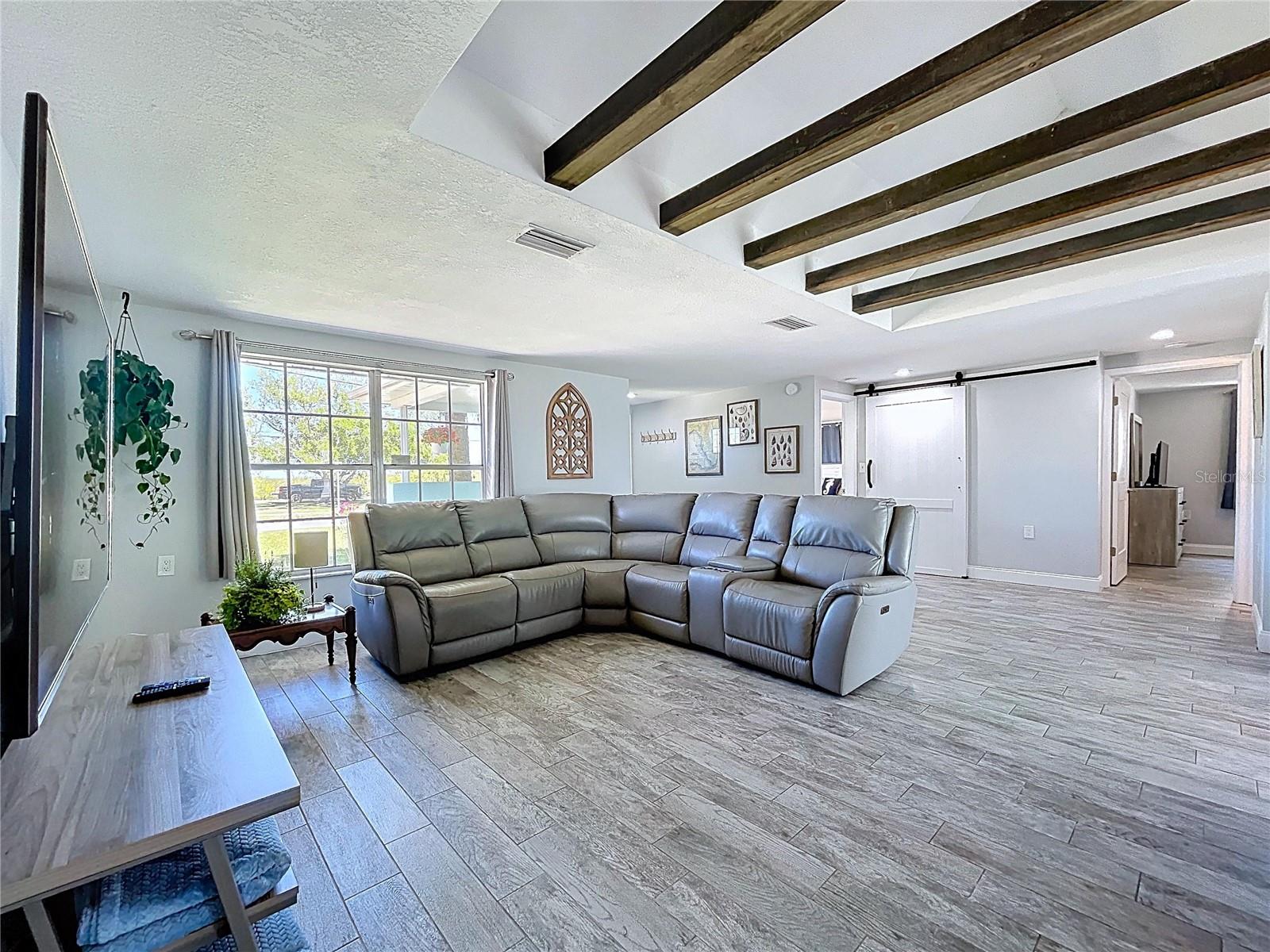 HARBOR ISLES - Residential