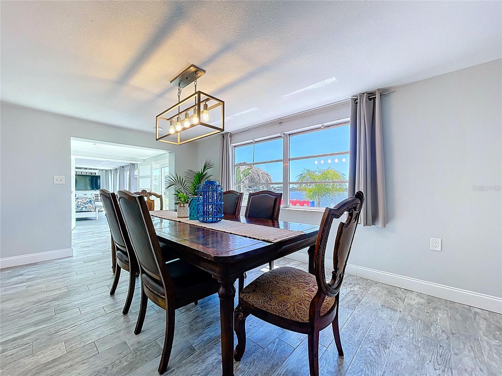 HARBOR ISLES - Residential