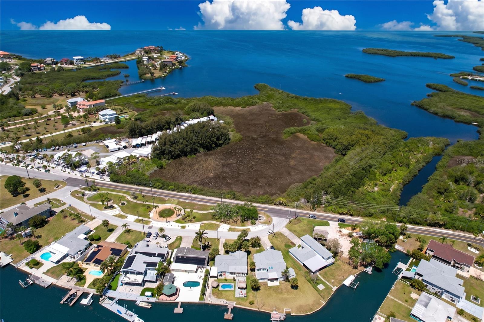 HARBOR ISLES - Residential