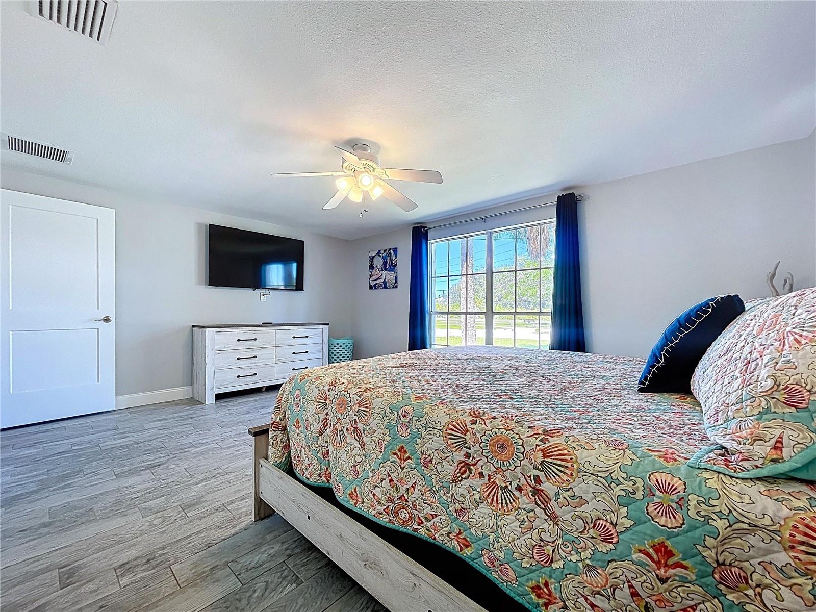 HARBOR ISLES - Residential