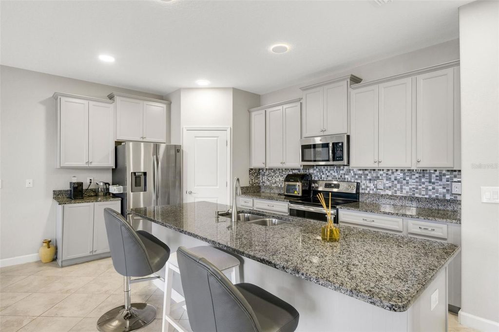 Photo of 6814 Via Perloso Court, Tampa, FL 33625 (MLS # A4682690)