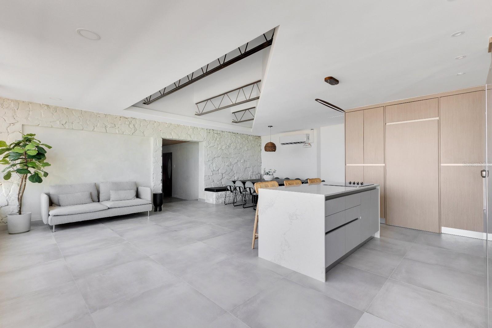 CECILIAS PLACE CONDOMINIUM - Residential