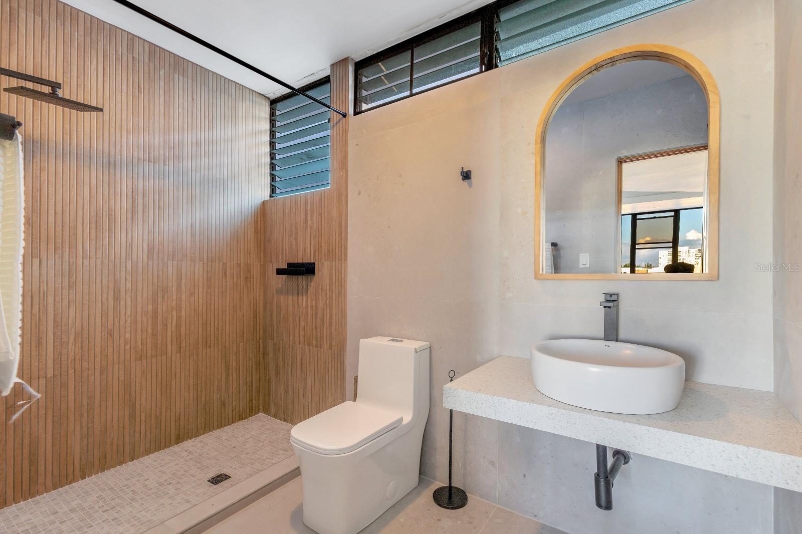 CECILIAS PLACE CONDOMINIUM - Residential