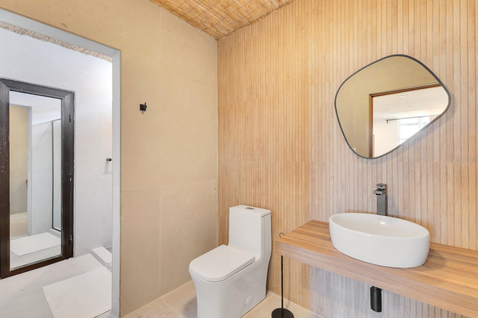 CECILIAS PLACE CONDOMINIUM - Residential