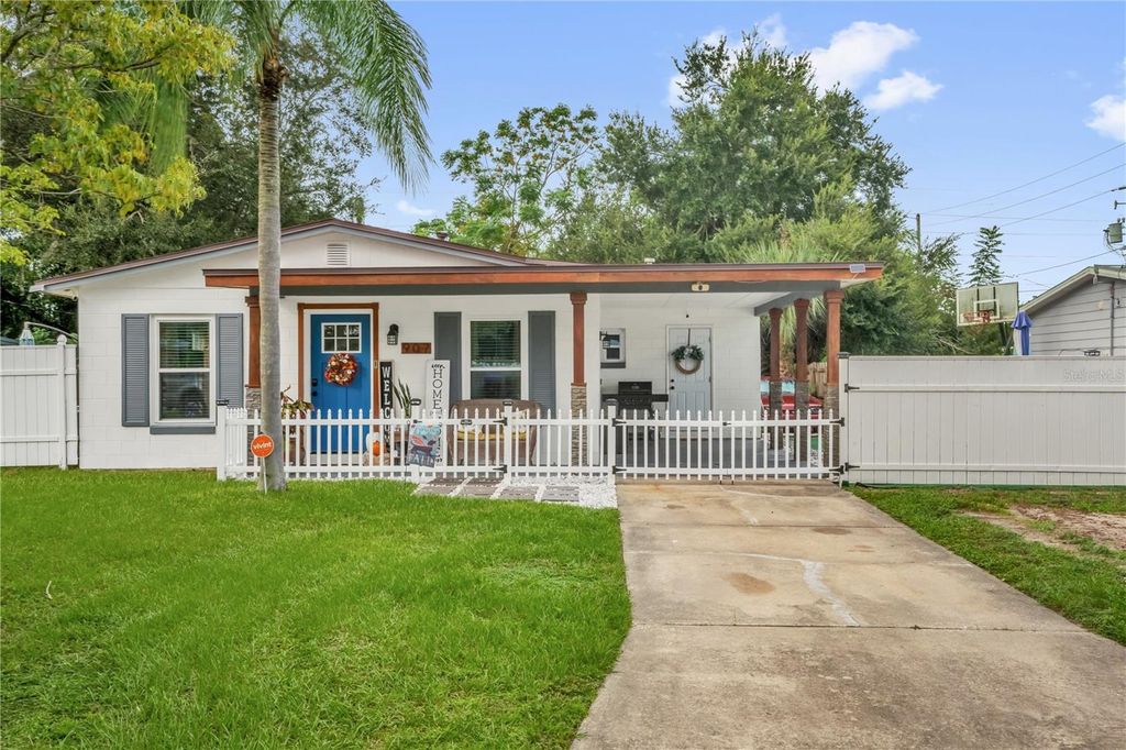 Photo of 907 Neuse Avenue, Orlando, FL 32804 (MLS # O6351649)