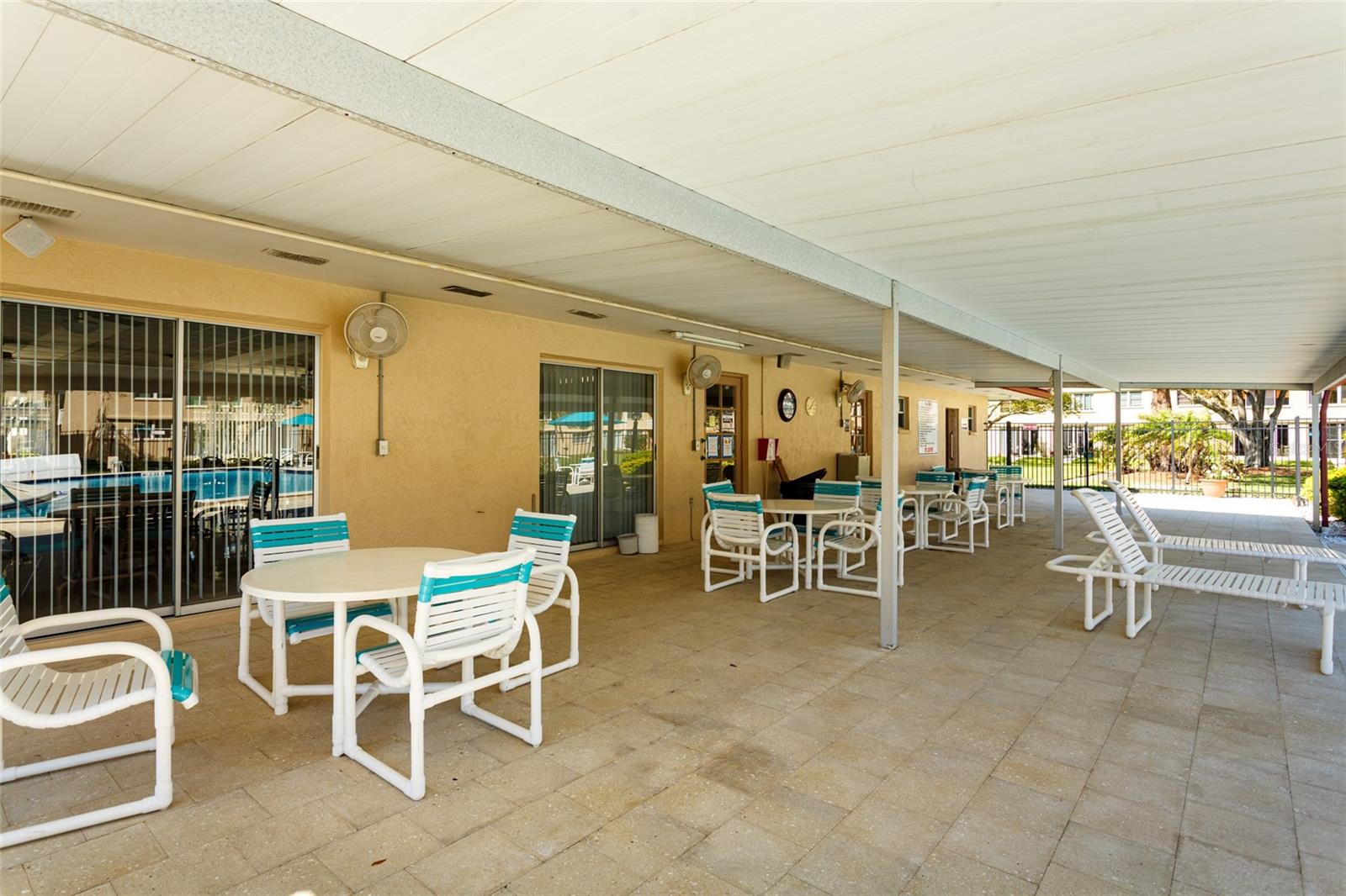 WINSTON PARK NORTHEAST - Residential