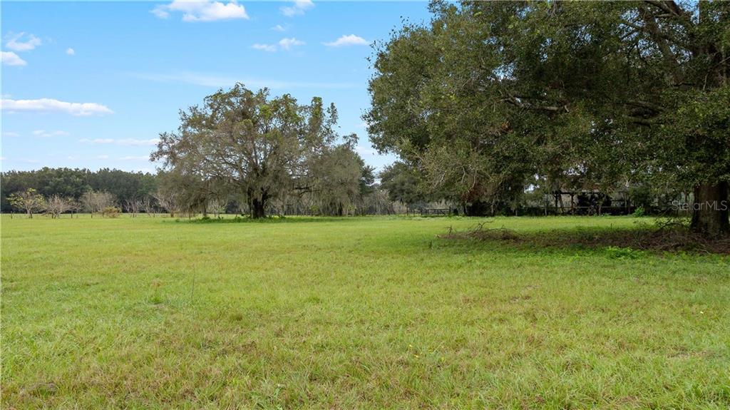 ACREAGE & UNREC - Commercial Sale