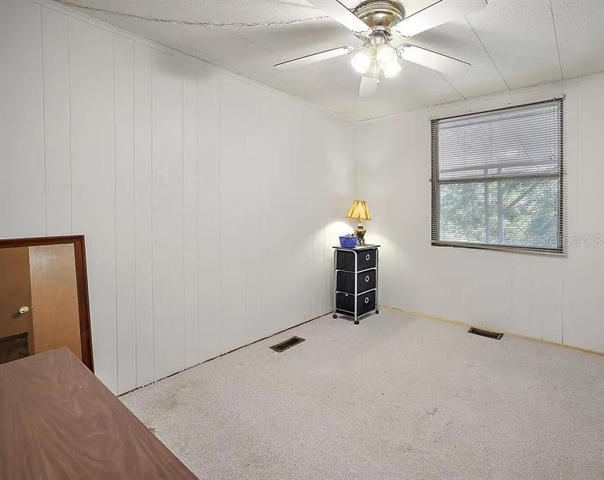 Photo 3 of 4 of 35331 HARBOR SHORES ROAD mobile home