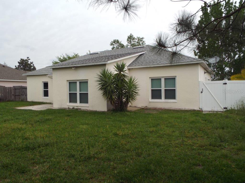 SAWGRASS UNIT 2 - Residential Lease