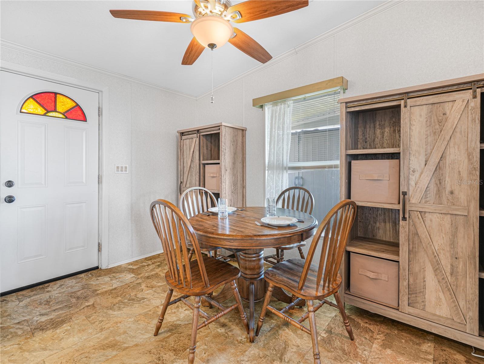 SADDLEBAG LAKE - Residential