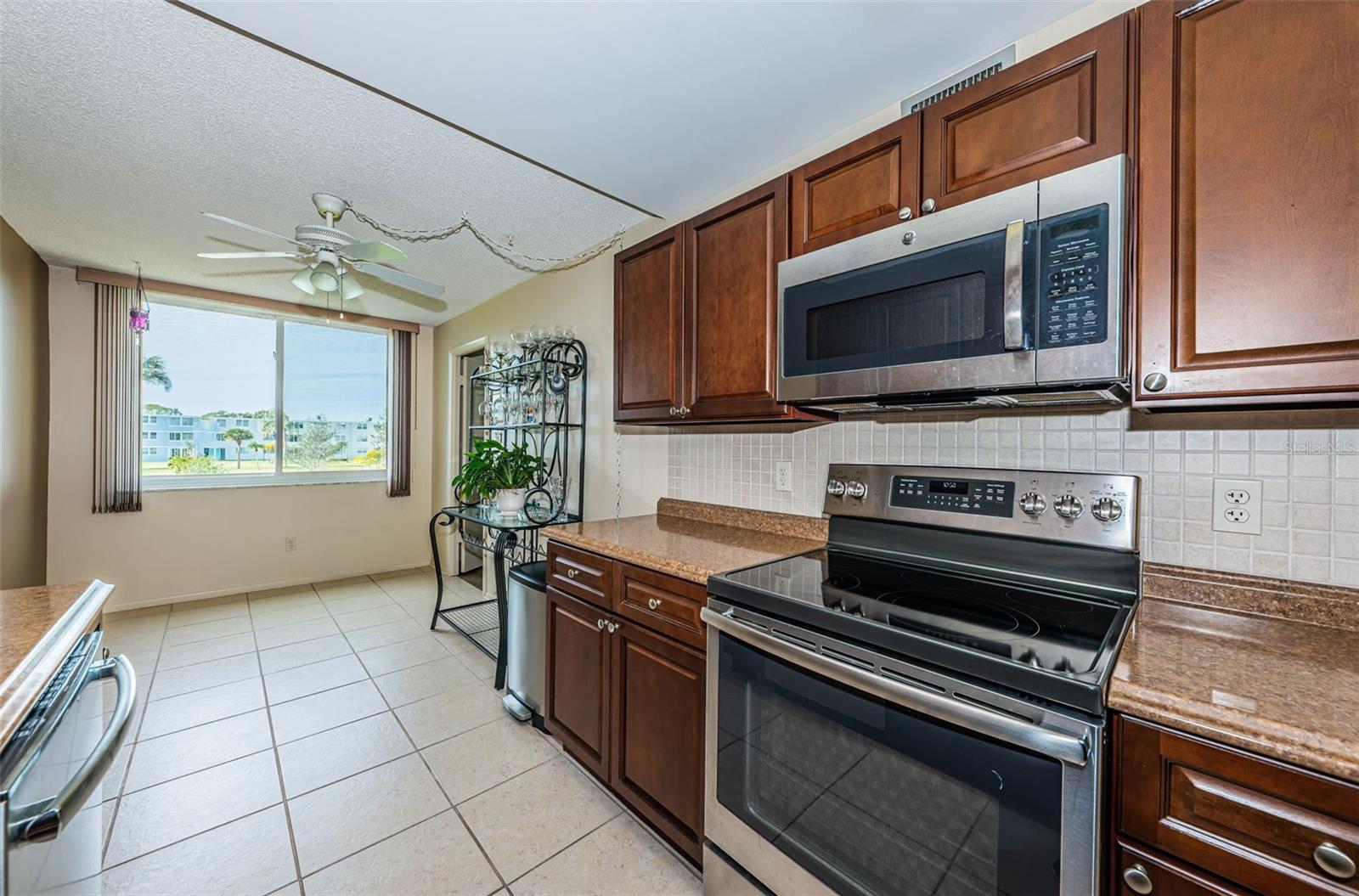 WINSTON PARK NORTHEAST - Residential