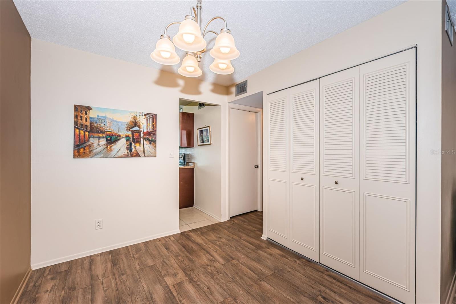 WINSTON PARK NORTHEAST - Residential