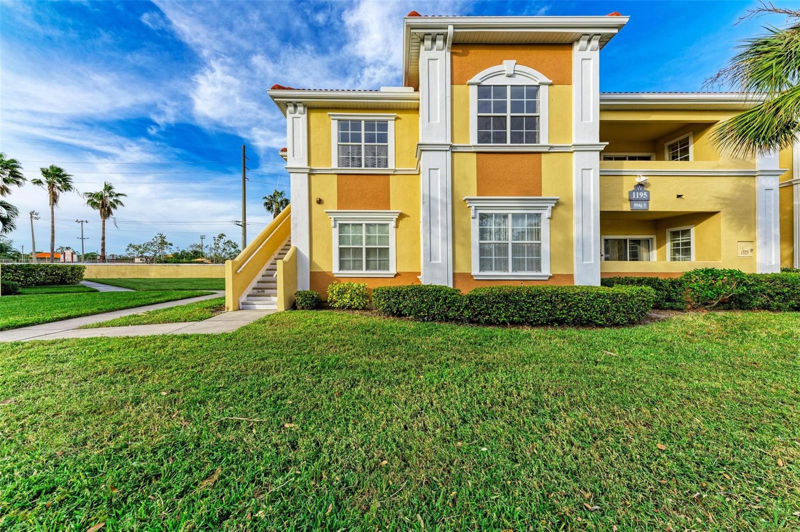 1195 VILLAGIO CIRCLE 201
