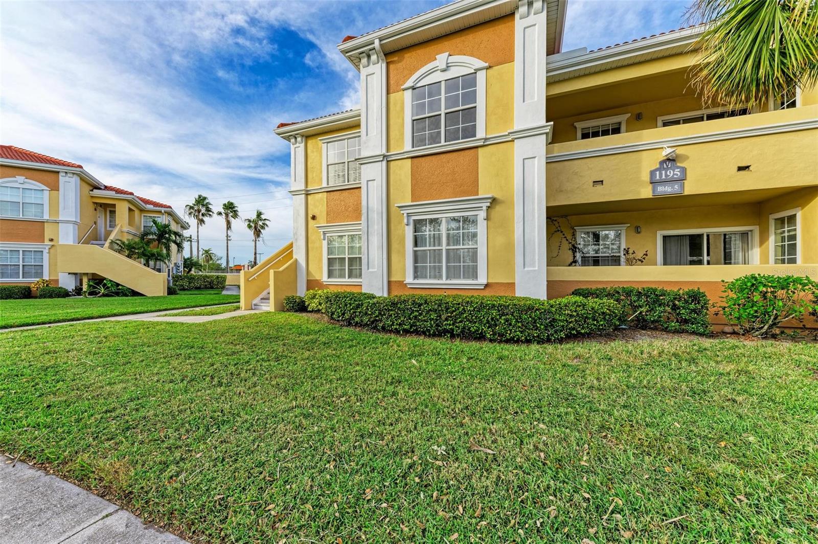 1195 VILLAGIO CIRCLE 201