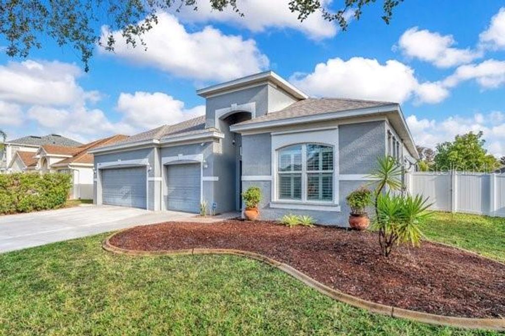 Photo of 3617 Holden Drive, Saint Cloud, FL 34769 (MLS # S5141338)