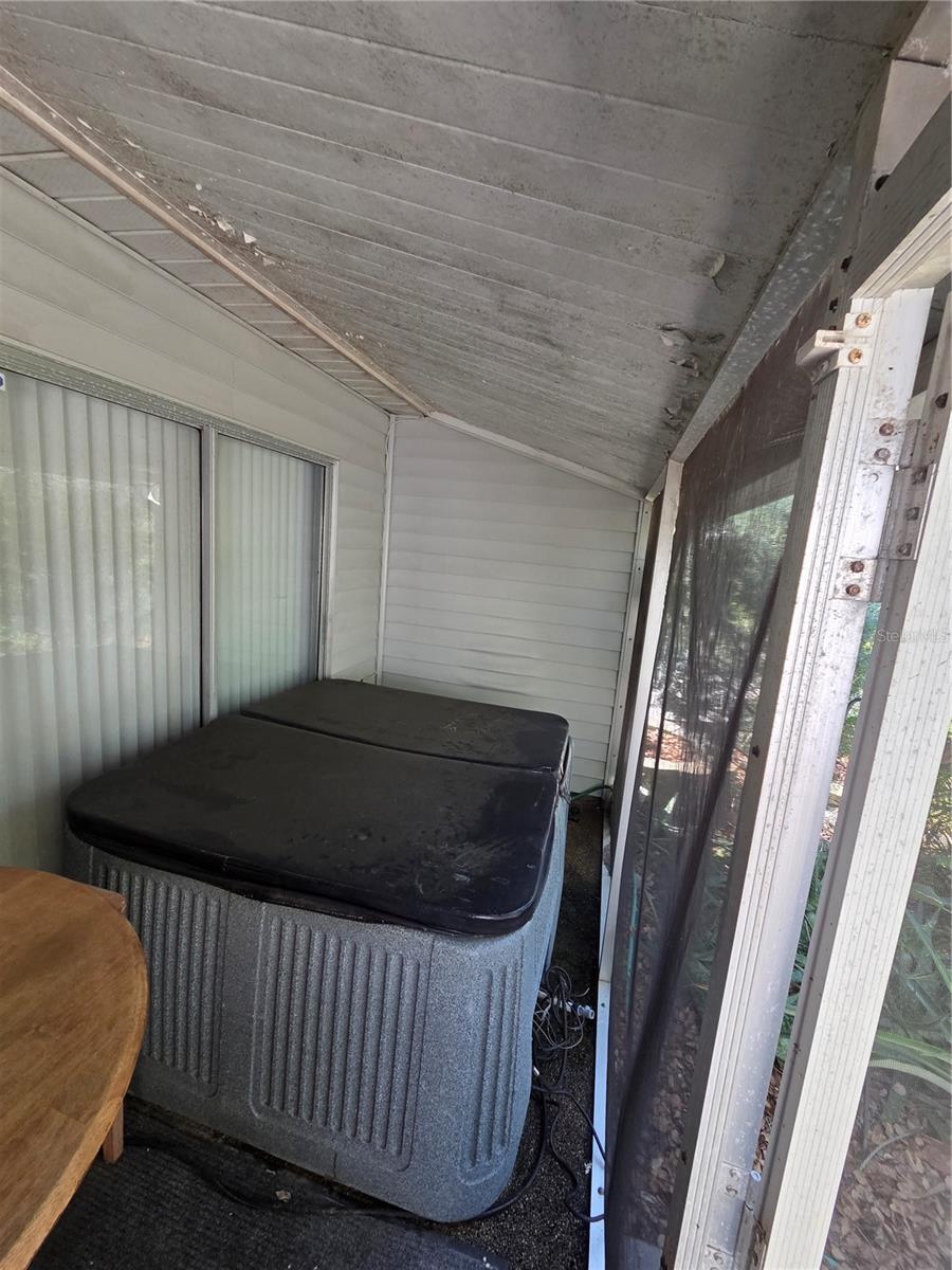 VILLAS OF BEACON GROVES - Residential