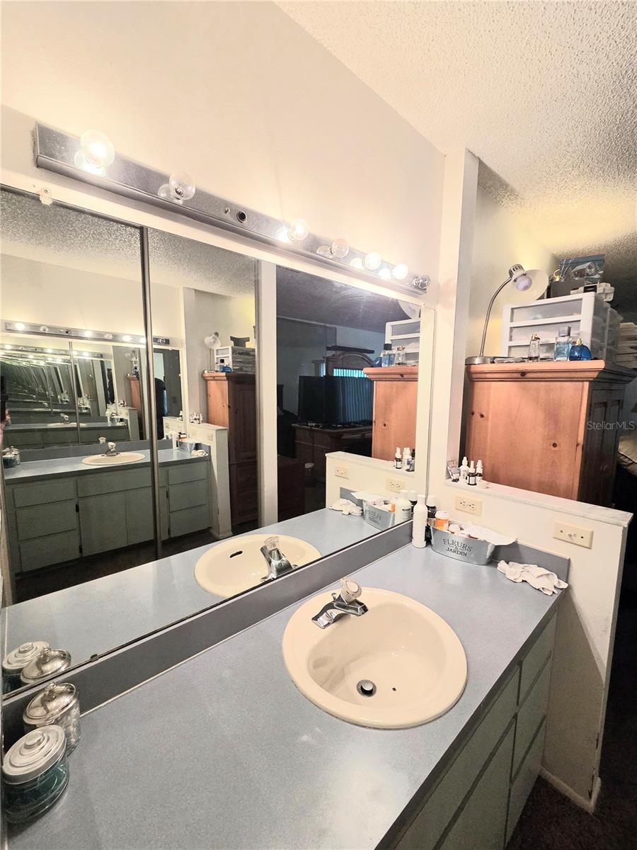 VILLAS OF BEACON GROVES - Residential