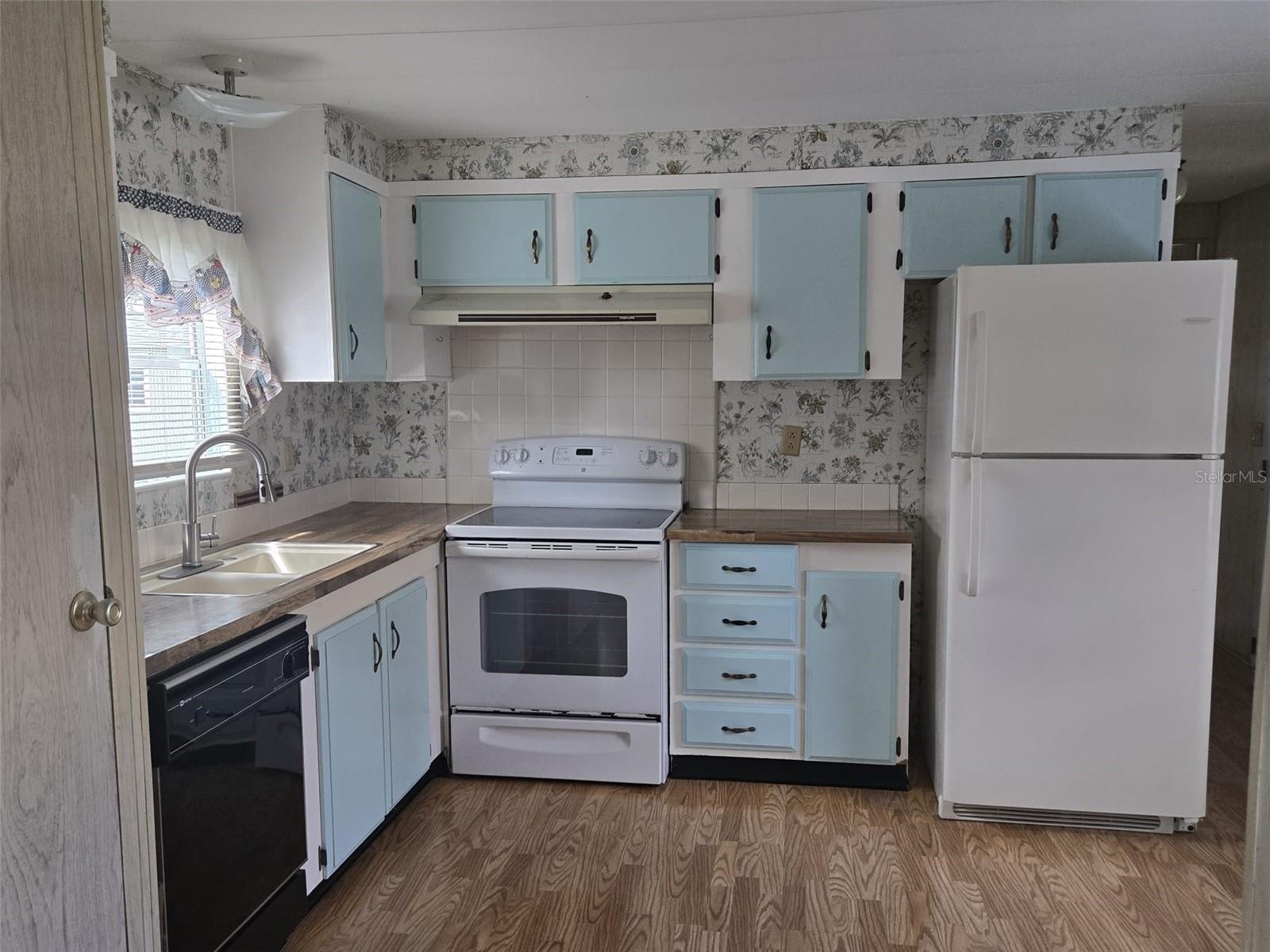 WATER WHEEL ADULT MOBILE HOM & RV PARK - Residential