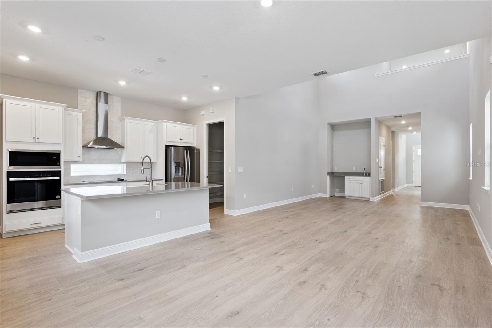 WESLYN PARK PH 2 - Residential