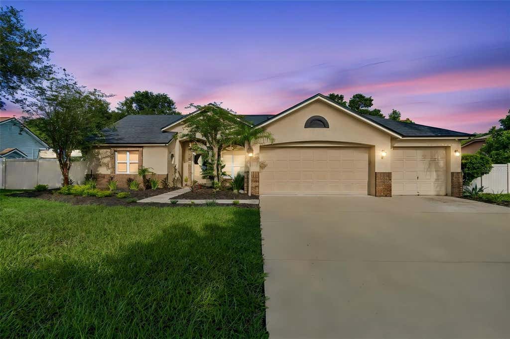 Photo of 3813 Polumbo Drive, Valrico, FL 33596 (MLS # TB8534534)