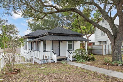 Photo of 136 N Ring Avenue, Tarpon Springs, FL 34689 (MLS # W7888432)