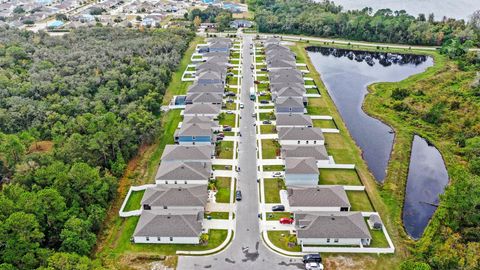 A home in WINTER HAVEN