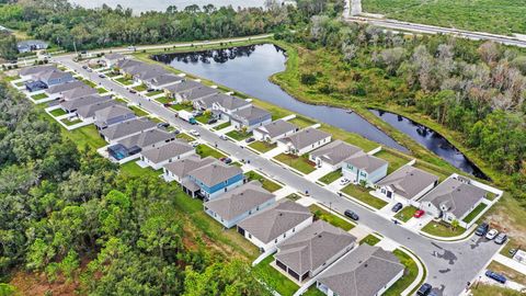 A home in WINTER HAVEN