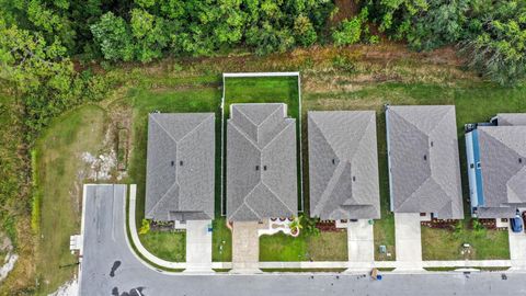 A home in WINTER HAVEN