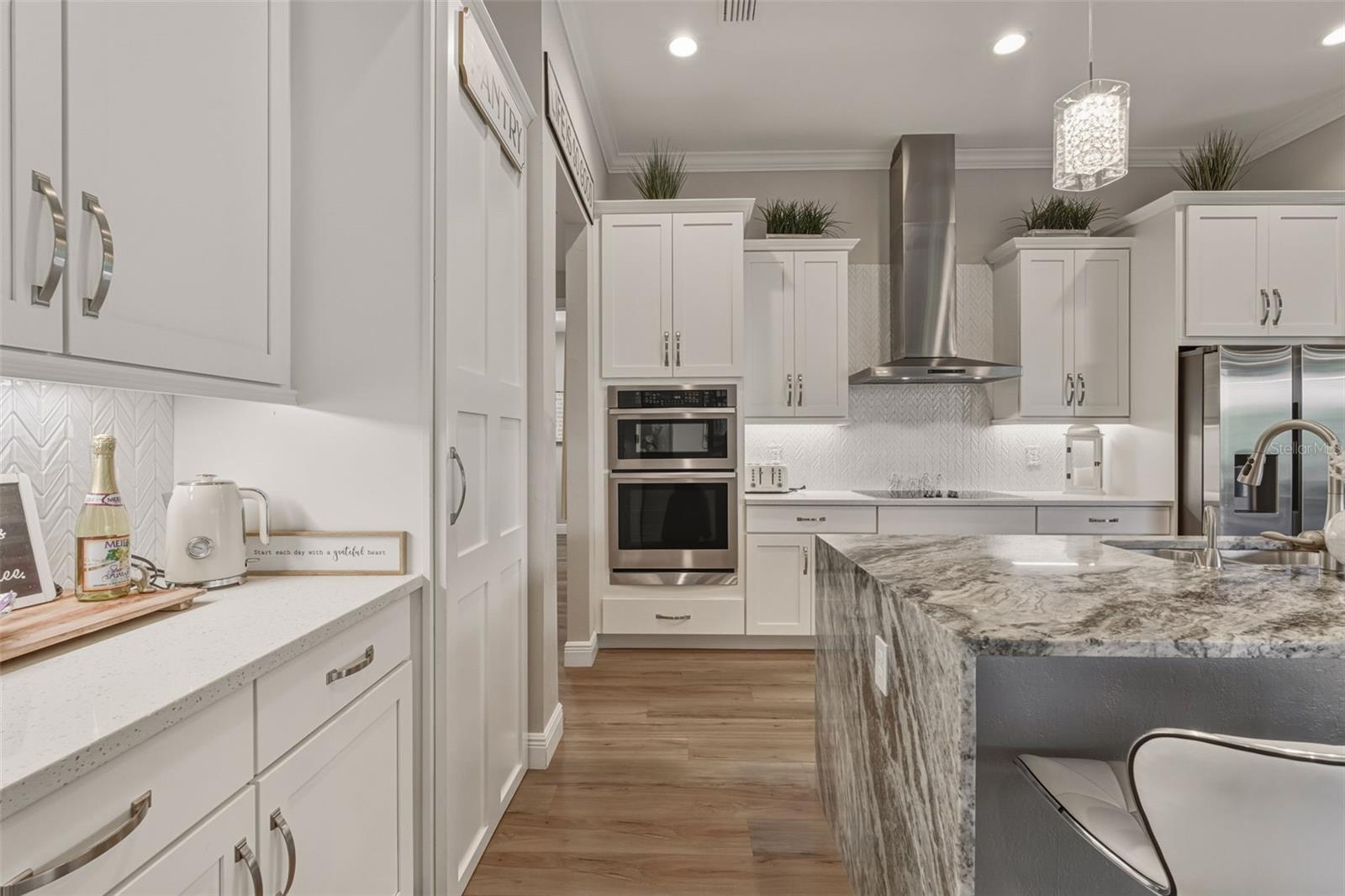 SOUTH GULF COVE - Residential