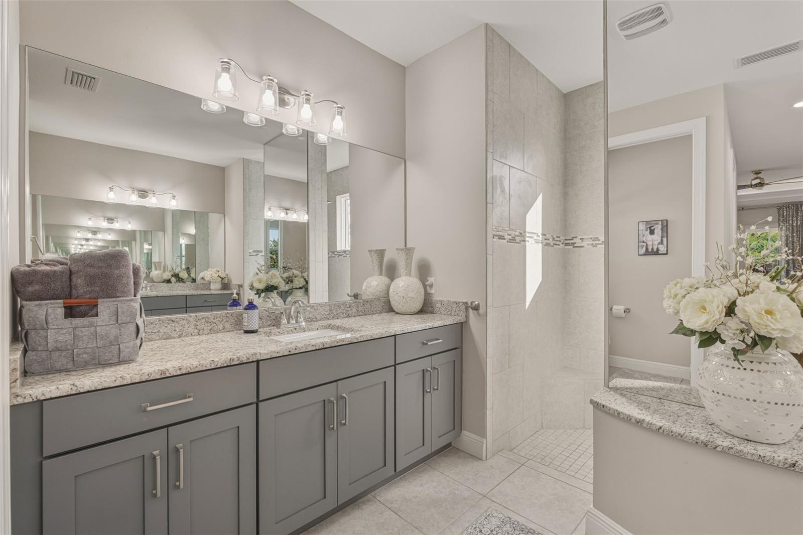 SOUTH GULF COVE - Residential