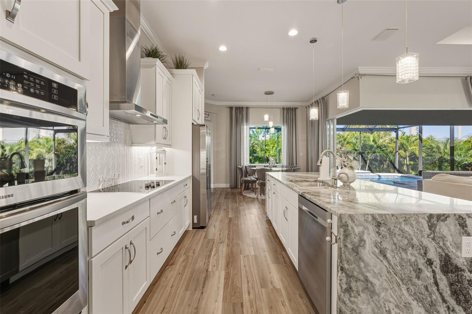 SOUTH GULF COVE - Residential