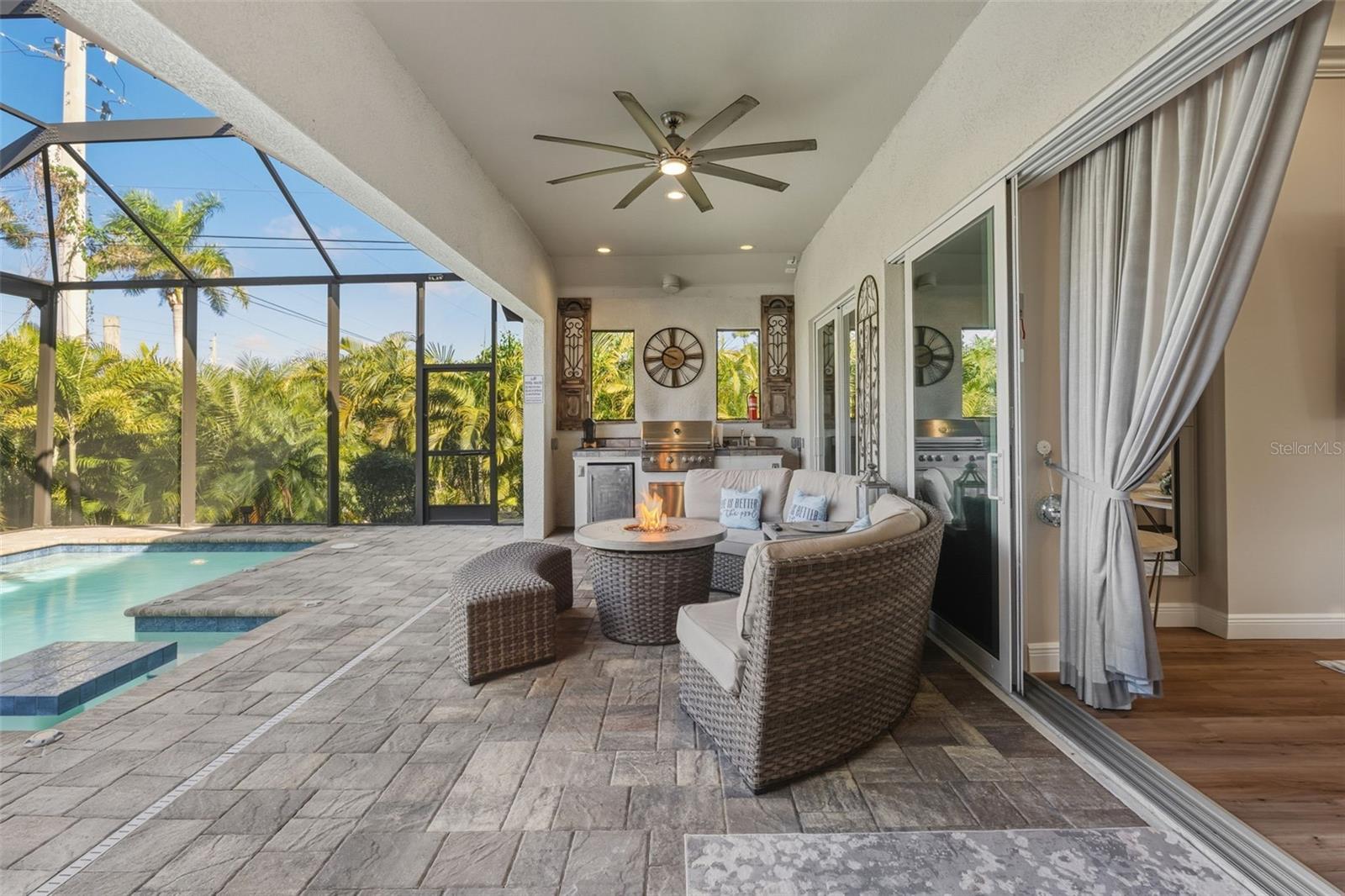 SOUTH GULF COVE - Residential